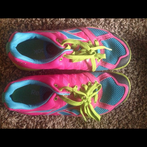 ⚡️SOLD⚡️ Reebok training shoes - Picture 1 of 3