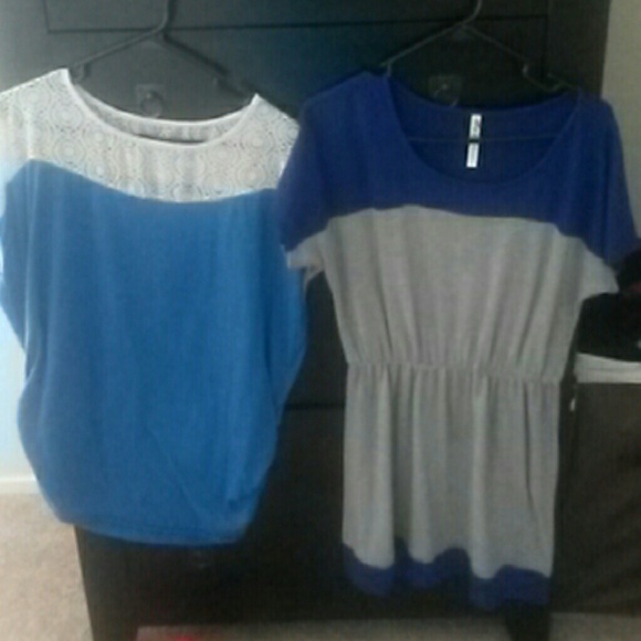 2 tops Bundle. There is lint on the sides