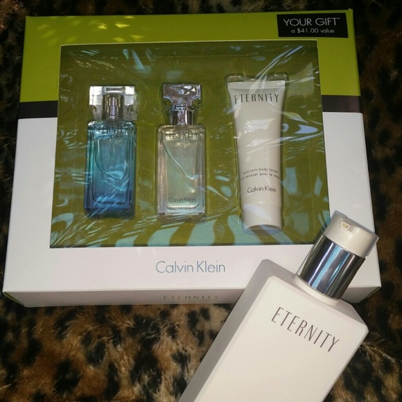 Sale!!! Nwot Calvin Klein Eternity set.🎉🎉🎉