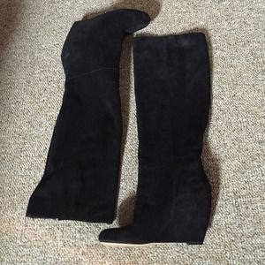 Suede wedge boots (Nine West) LIMITED TIME PRICE✂️