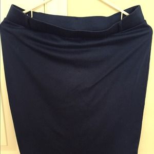 Stretchy blue pencil skirt