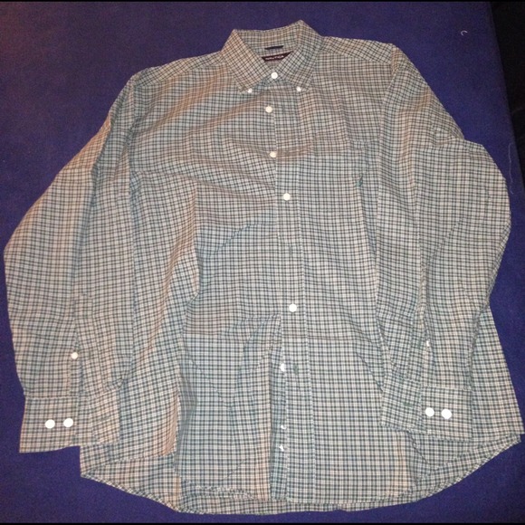 Large Men's Nautica Shirt