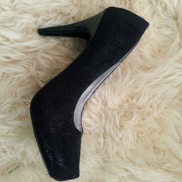 Maurices Shoes - Picture 4 of 4