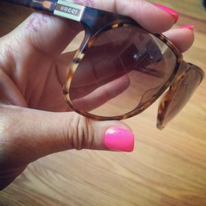 Gucci oversized sunglasses