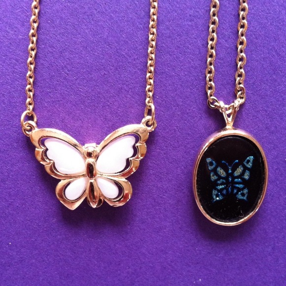 avon butterfly necklace