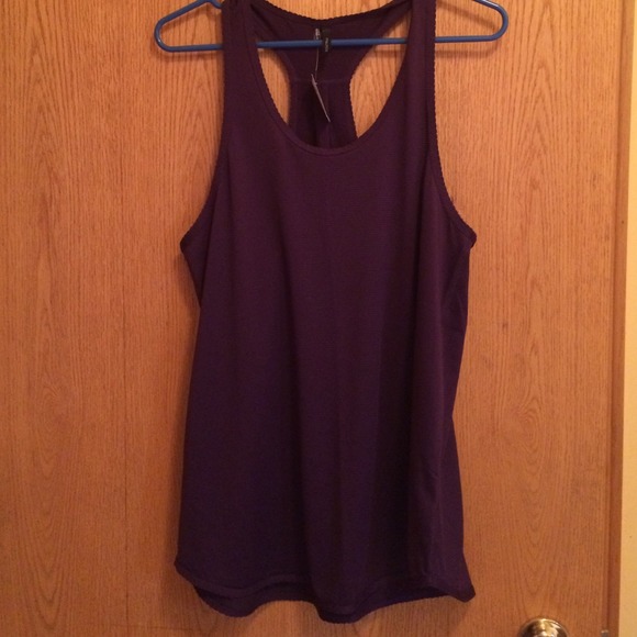 Purple active top NWT