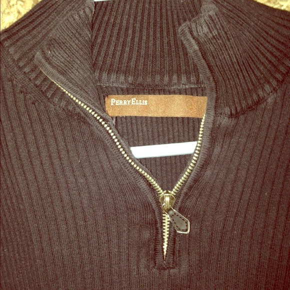 Men's perry Ellis sweater
