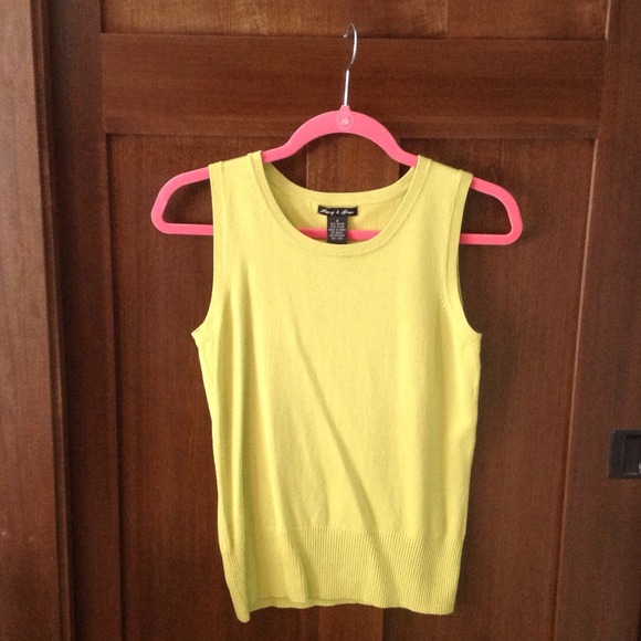 Sleeveless sweater
