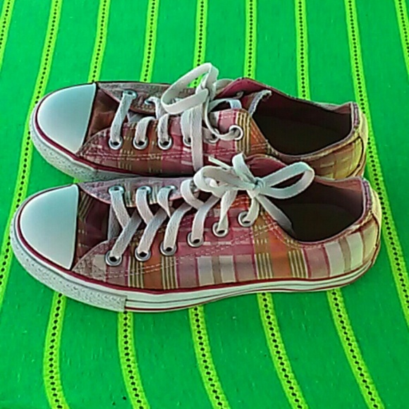 Converse - Picture 3 of 4