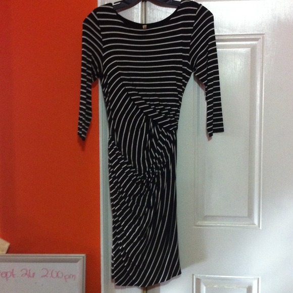 Anthropologie bailey 44 knit dress 3/4 sleeve b&w