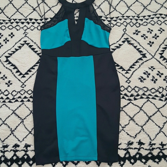 Dress - Picture 2 of 4