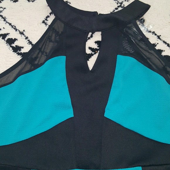 Dress - Picture 4 of 4