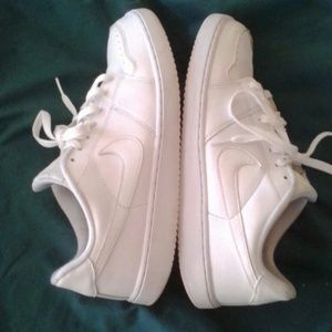All white nike backboard sneakers size 9.5