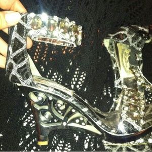 **FLASH SALE** Bling Statement Heels!