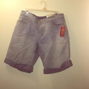 Boyfriend Jean shorts