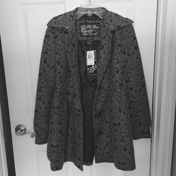 Trendy Jacket - Picture 2 of 2