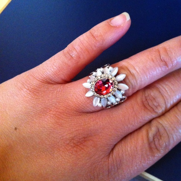 White & Garnet cz s80 silver ring - Picture 3 of 4