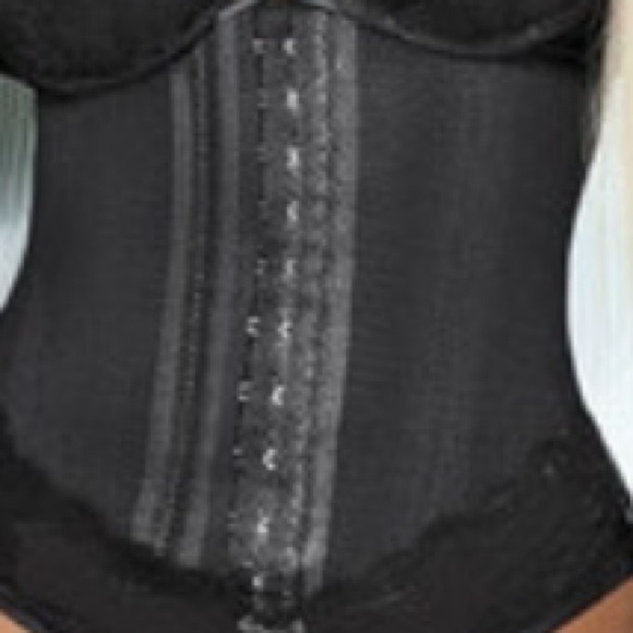 Waist clincher