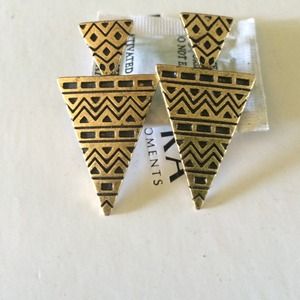 Forever 21 Tribal Print earrings