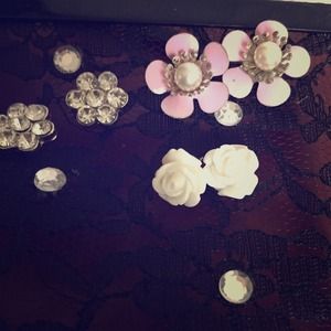 Earrings and necklace bundle