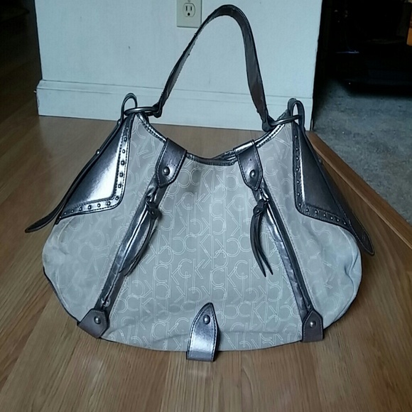 Calvin klein shoulder bag