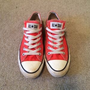 Unisex Converse Low-Top Shoes