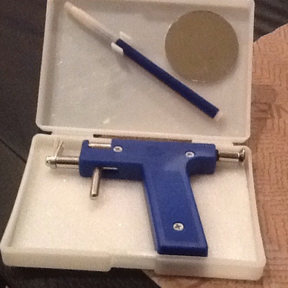 Piercing gun kit