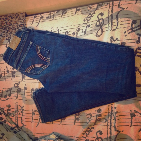 ✨SOLD✨Hollister jeans 👖✨