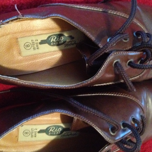 Dark Brown pair of Rio Oxford shoes!