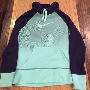 Nike Therma-Fit Fleece Hoodie