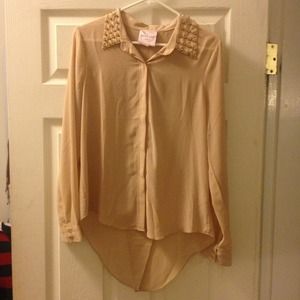 Romeo and Juliet Couture pale pink blouse