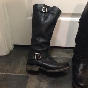 Steve Madden black leather boots--size 7