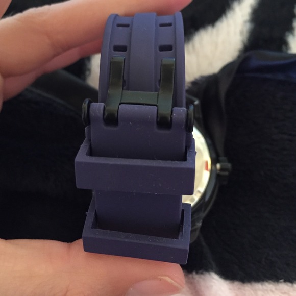 Tendency Watch - Picture 3 of 3