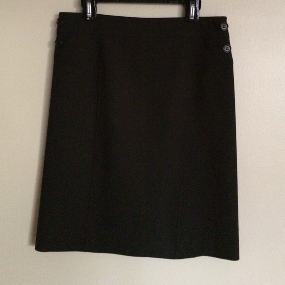 BCBG Black Pencil skirt- Size 4