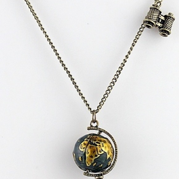 |RESERVE| 🌍Retro Gold Globe Telescope Necklace🌍 - Picture 1 of 4