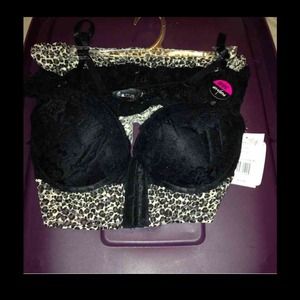 NWT FLASH SALE