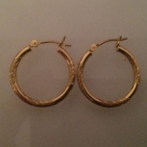 Beautiful 3/4" 14k Yellow Gold Hoops
