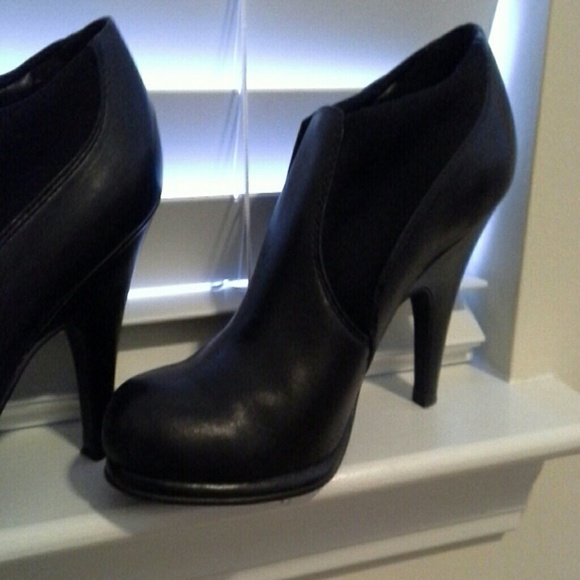 Ankle boots