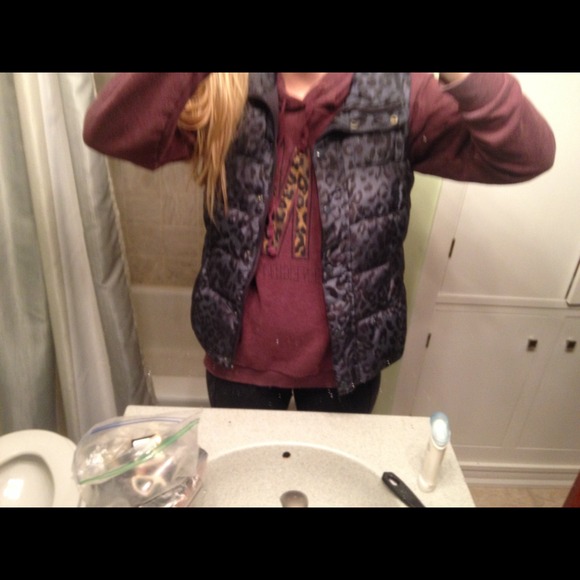 Leopard vest