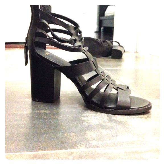 Urban outfitters platform heel cage strappy heels