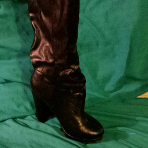 High heel black boots - Picture 2 of 2