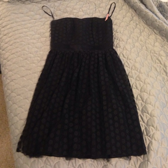 White House black market cocktail dress