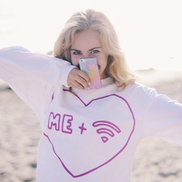 Freshtops Me and Wifi Crewneck Sweater - Picture 3 of 4