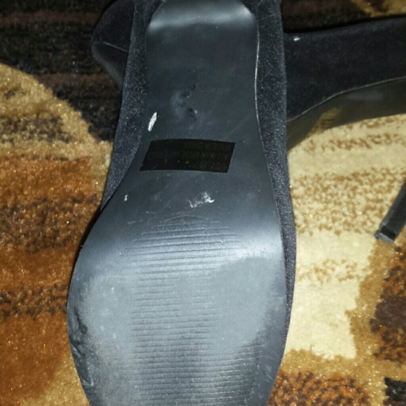 Shoes - Picture 2 of 3