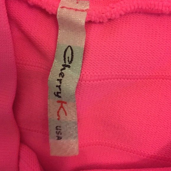 🚫SOLD IN BUNDLE🚫NWT neon pink skirt - Picture 3 of 3