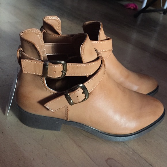 Light brown cut out booties