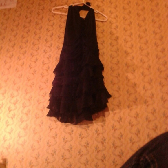 Dress - Picture 3 of 4