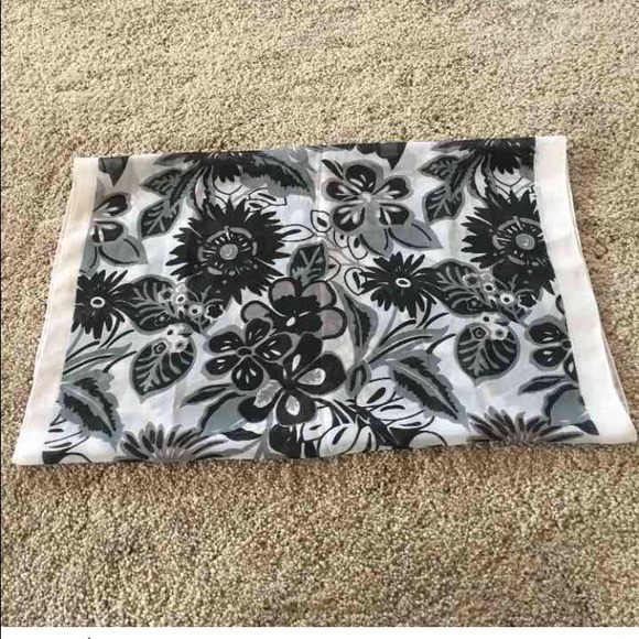 💥Scarf - Picture 1 of 1