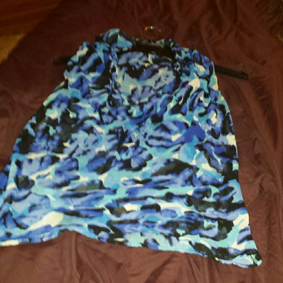 Top - Picture 2 of 2