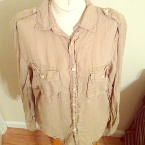 Gap button up